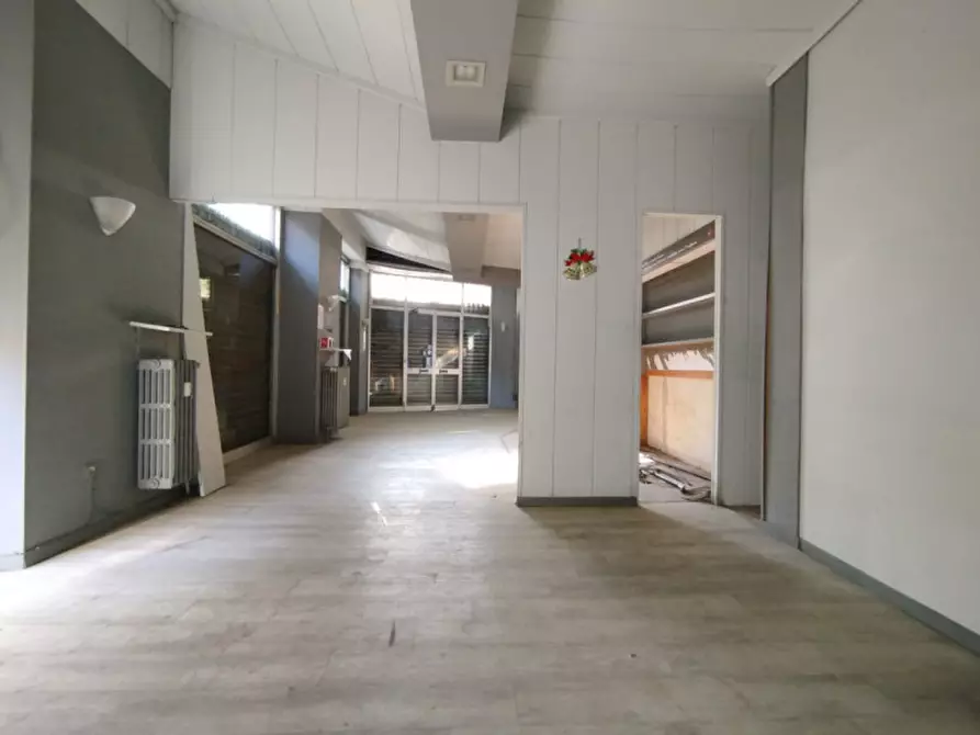 Immagine 3 di Negozio in affitto  in Corso Vittorio Emanuele II 182 a Torino