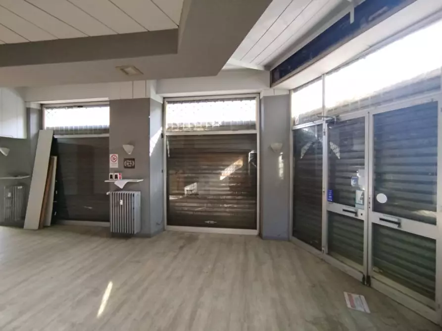 Immagine 8 di Negozio in affitto  in Corso Vittorio Emanuele II 182 a Torino