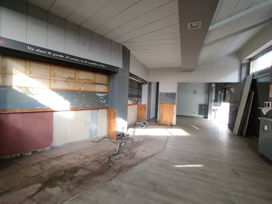 Immagine 10 di Negozio in affitto  in Corso Vittorio Emanuele II 182 a Torino