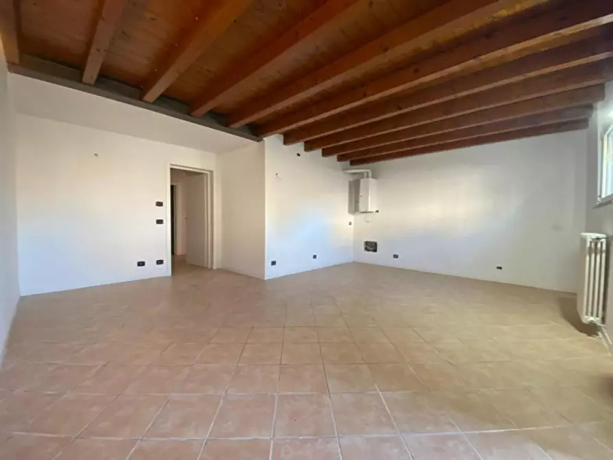 Immagine 1 di Appartamento in vendita  a Mozzecane