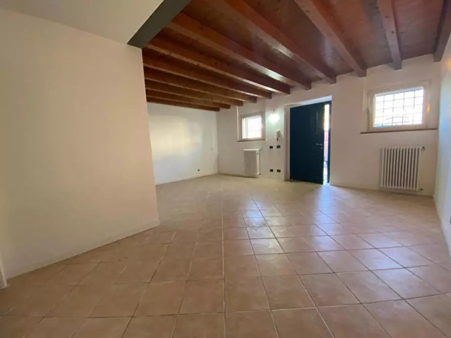 Immagine 5 di Appartamento in vendita  a Mozzecane