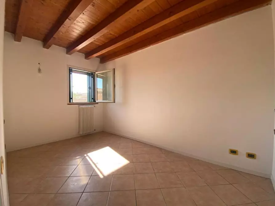 Immagine 6 di Appartamento in vendita  a Mozzecane