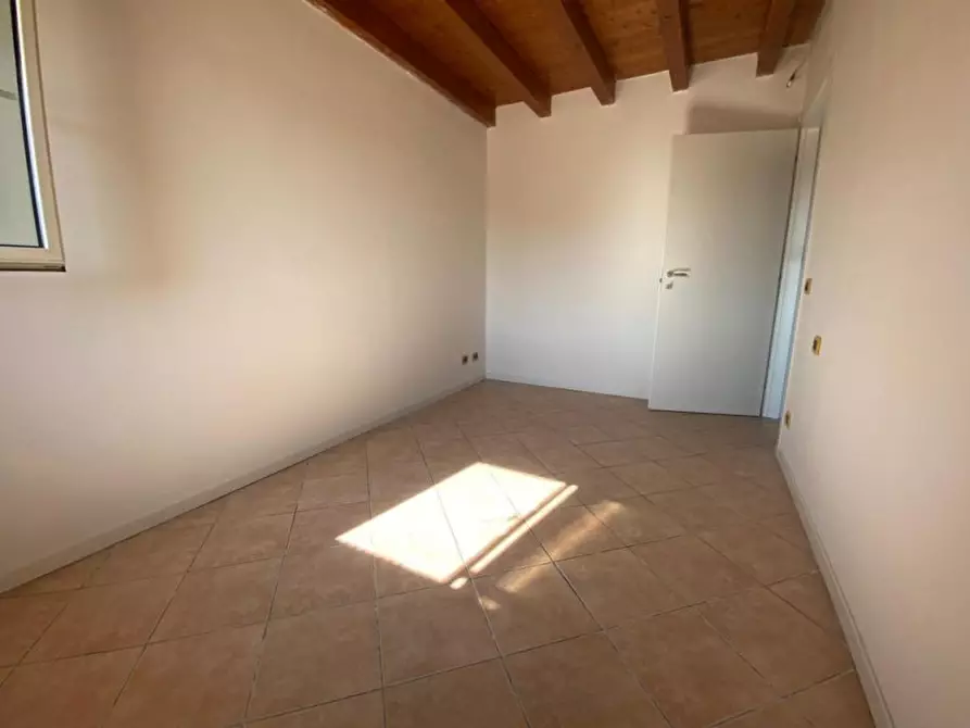 Immagine 7 di Appartamento in vendita  a Mozzecane