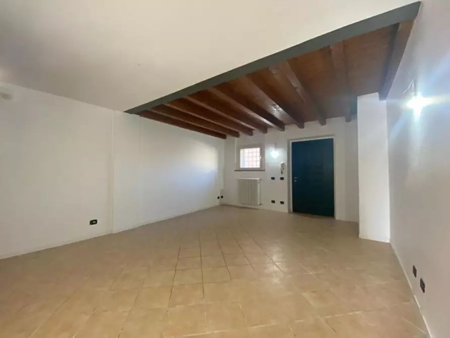 Immagine 5 di Appartamento in vendita  a Mozzecane