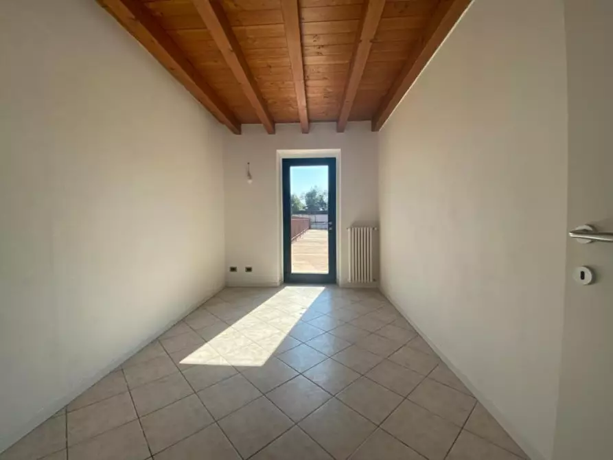 Immagine 6 di Appartamento in vendita  a Mozzecane