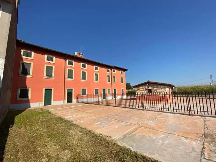 Immagine 10 di Appartamento in vendita  a Mozzecane