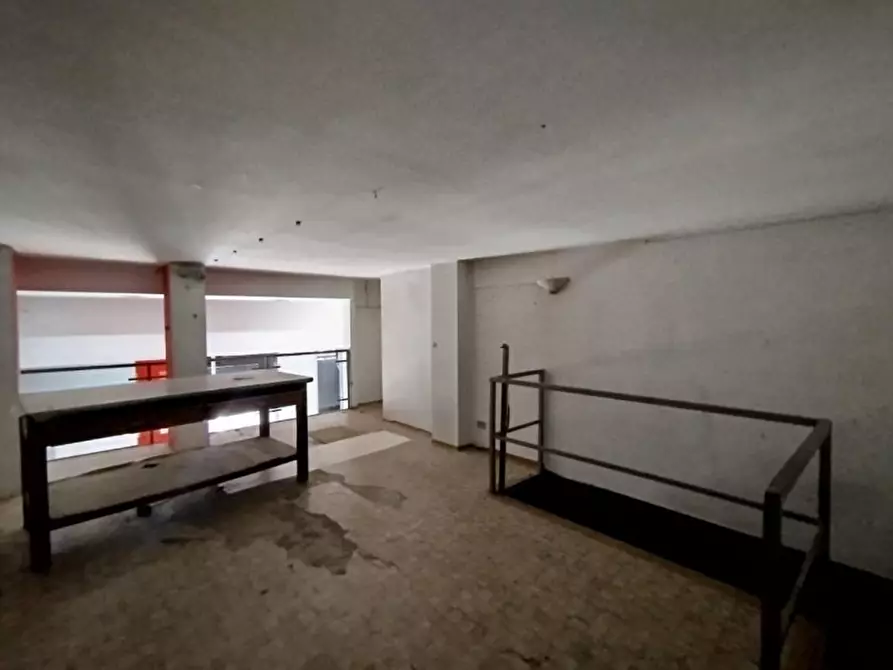 Immagine 4 di Negozio in vendita  in Via Nicola Fabrizi 140 a Torino