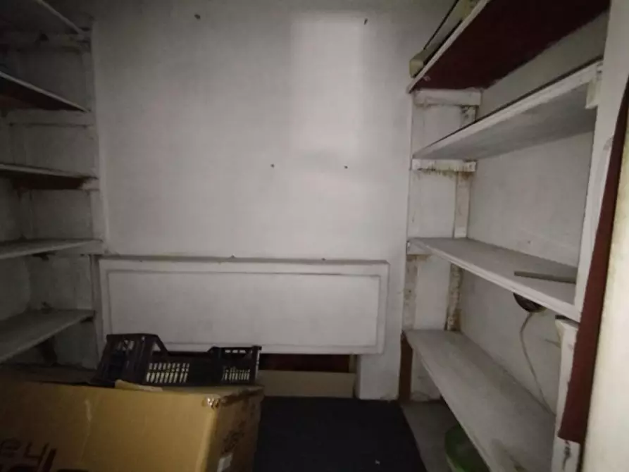 Immagine 7 di Negozio in vendita  in Via Nicola Fabrizi 140 a Torino