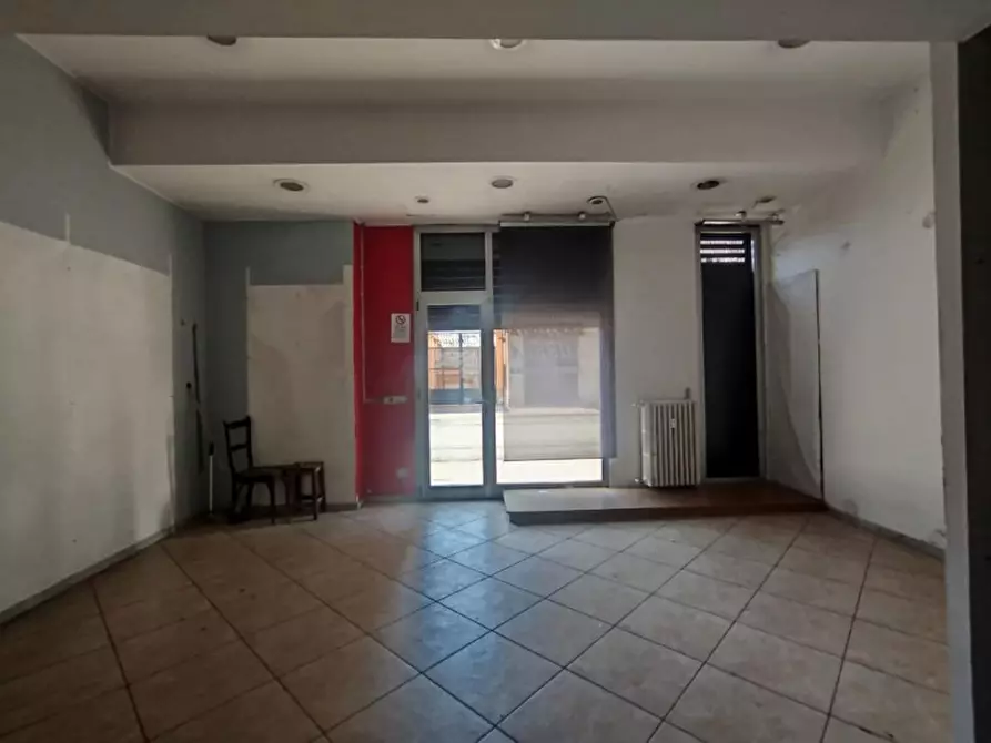 Immagine 12 di Negozio in vendita  in Via Nicola Fabrizi 140 a Torino