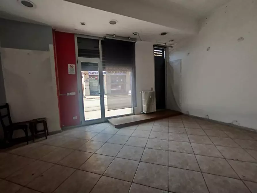 Immagine 13 di Negozio in vendita  in Via Nicola Fabrizi 140 a Torino