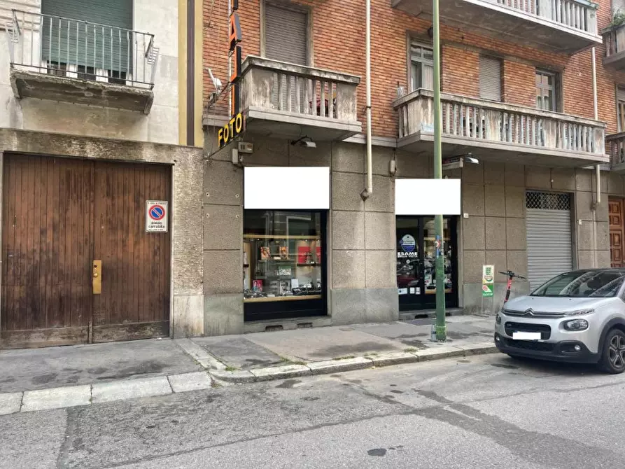 Immagine 10 di Negozio in vendita  in Via Domodossola 44 a Torino
