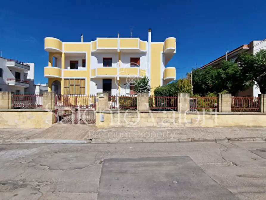 Immagine 30 di Appartamento in vendita  in Via Gorizia a Parabita