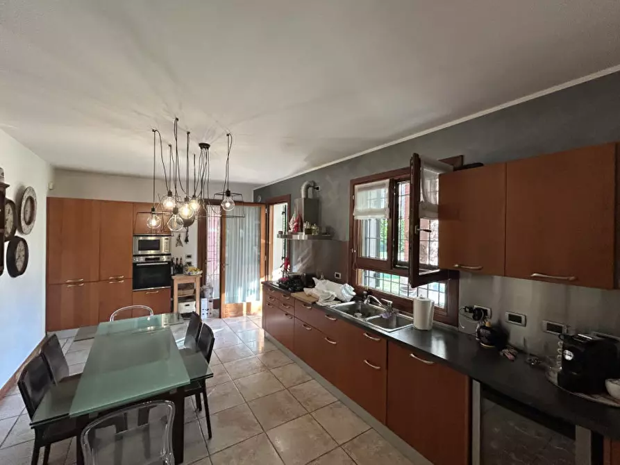 Immagine 12 di Villa in vendita  in Via Perarolo a Saccolongo