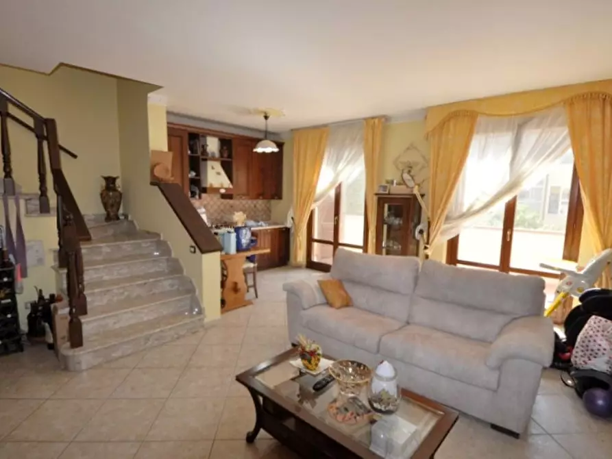 Immagine 2 di Casa indipendente in vendita  in via Vivaldi a Terranuova Bracciolini