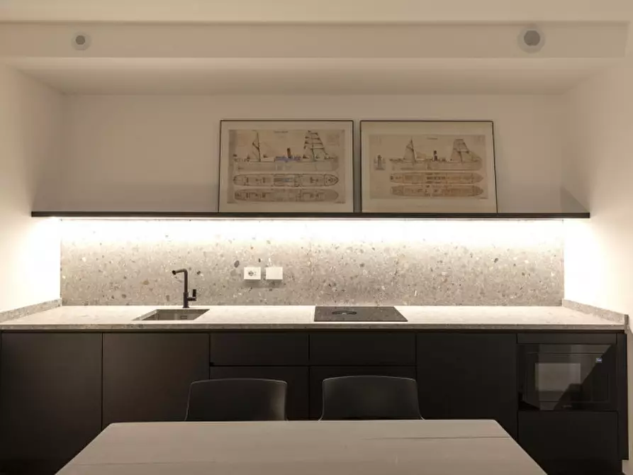 Immagine 6 di Appartamento in affitto  in Via Vittorio Emanuele, 115 a Como