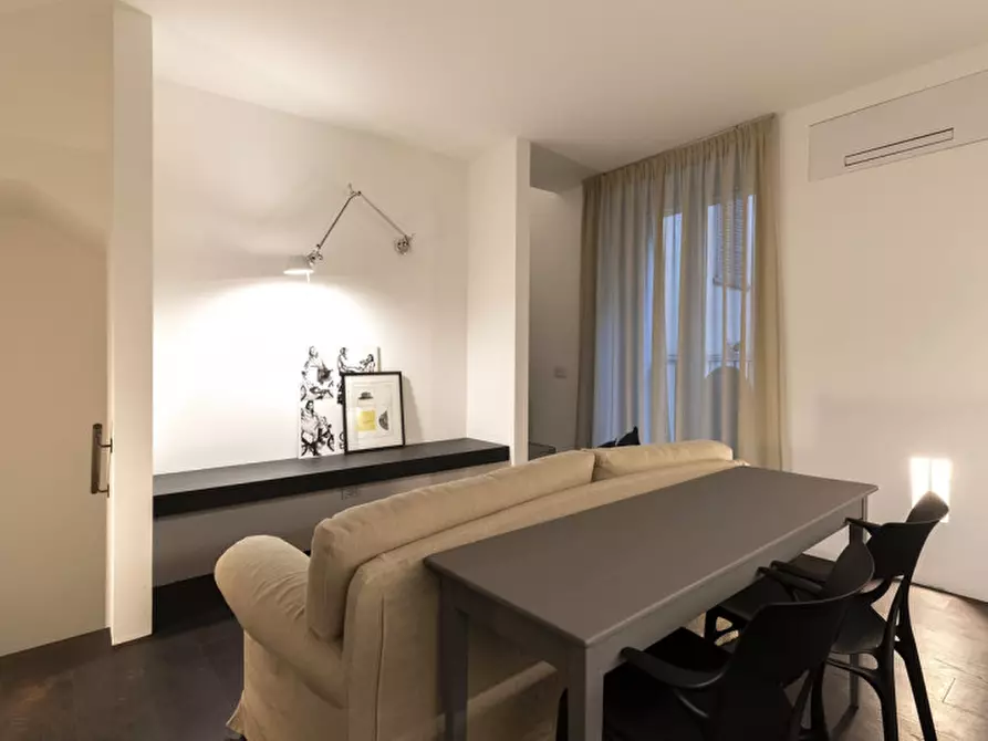 Immagine 10 di Appartamento in affitto  in Via Vittorio Emanuele, 115 a Como