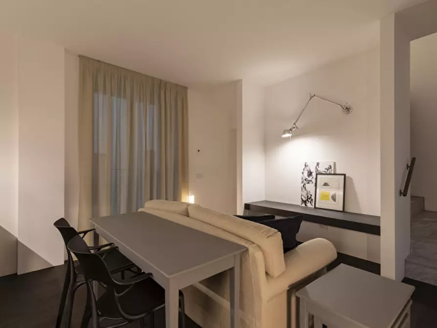 Immagine 12 di Appartamento in affitto  in Via Vittorio Emanuele, 115 a Como