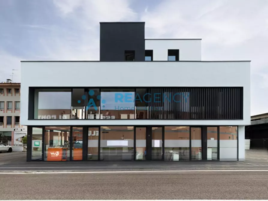 Immagine 2 di Ufficio in affitto  in Vicenza, Viale Trieste 95 a Vicenza