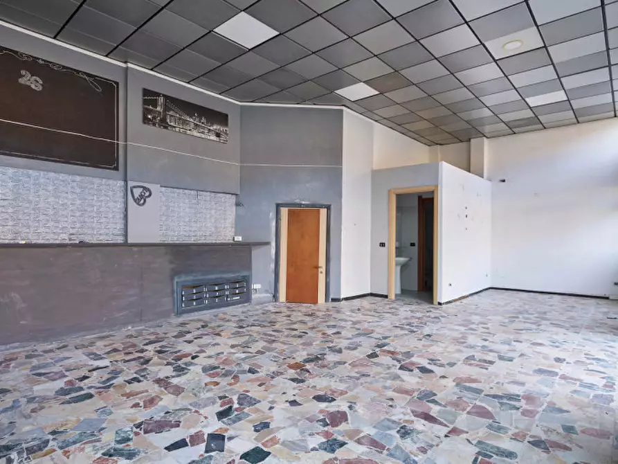 Immagine 4 di Negozio in vendita  in Via Aurelia 99 a Ceriale