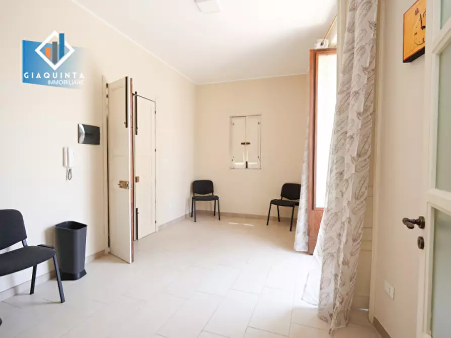 Immagine 2 di Casa indipendente in vendita  in Via Guglielmo Marconi n.01 a Palagonia