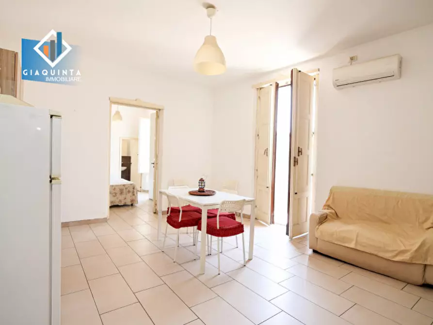 Immagine 10 di Casa indipendente in vendita  in Via Guglielmo Marconi n.01 a Palagonia