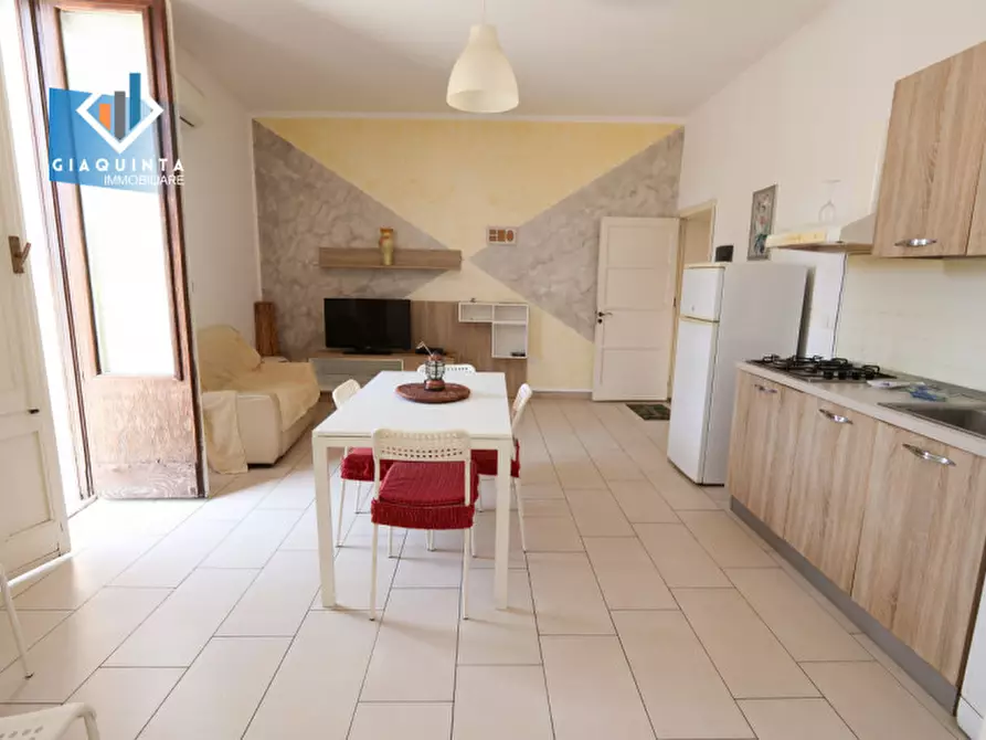 Immagine 14 di Casa indipendente in vendita  in Via Guglielmo Marconi n.01 a Palagonia