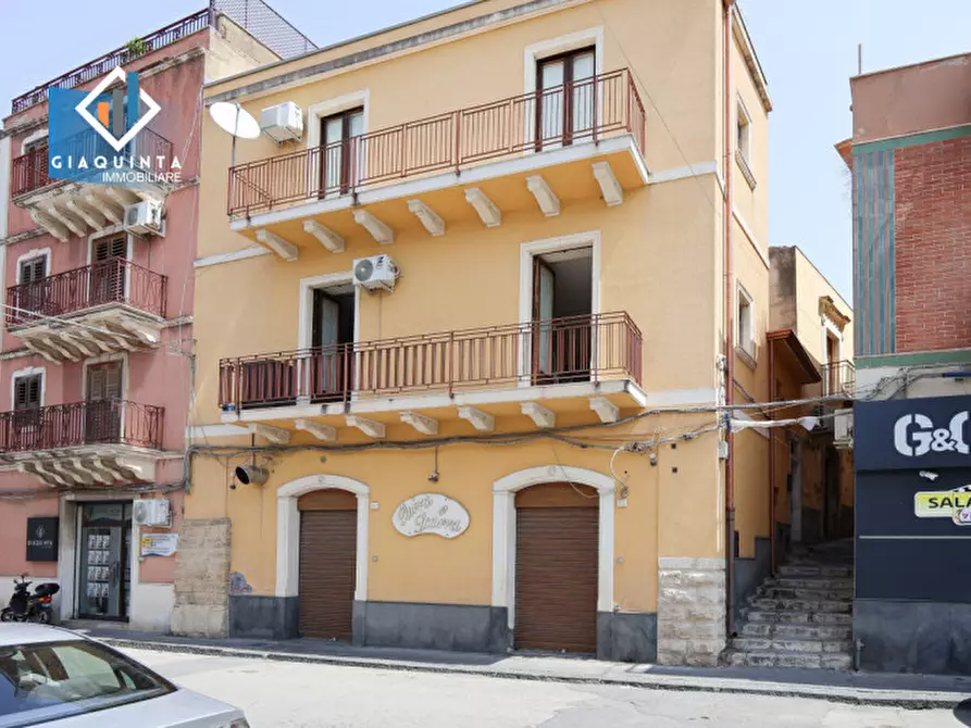 Immagine 15 di Casa indipendente in vendita  in Via Guglielmo Marconi n.01 a Palagonia