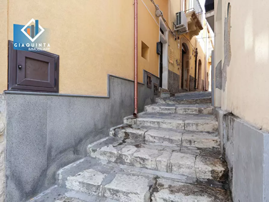 Immagine 18 di Casa indipendente in vendita  in Via Guglielmo Marconi n.01 a Palagonia