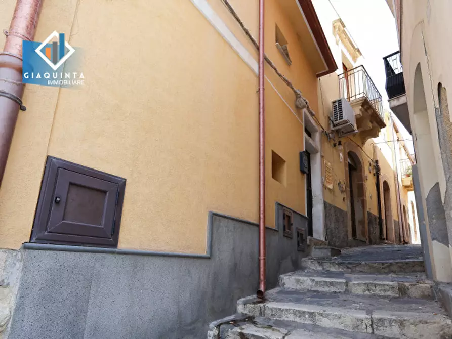 Immagine 19 di Casa indipendente in vendita  in Via Guglielmo Marconi n.01 a Palagonia