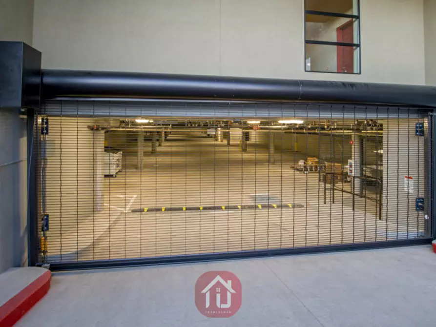 Immagine 9 di Garage in vendita  in Via dei Rogati a Padova