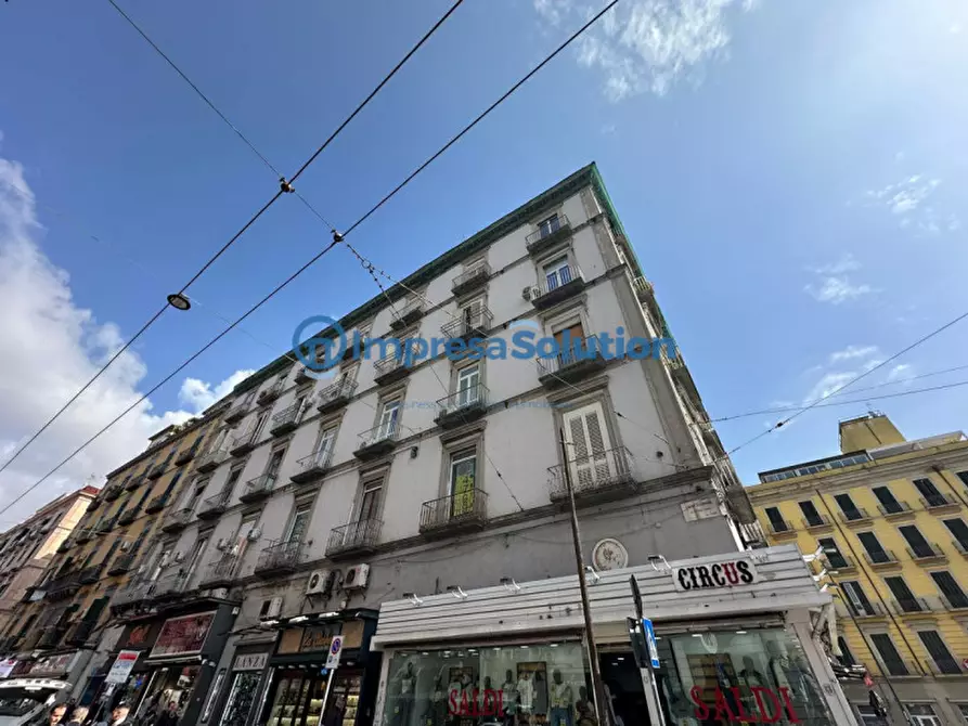 Immagine 2 di Negozio in affitto  in Corso Giuseppe Garibaldi a Napoli