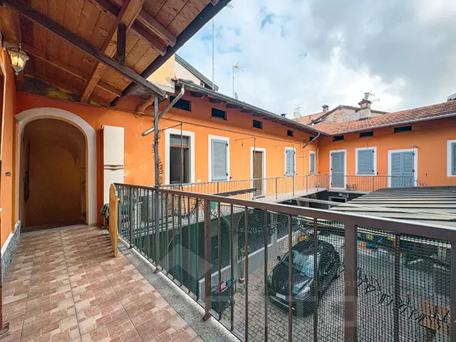 Immagine 3 di Appartamento in vendita  in Via Tornielli, 33 a Borgomanero