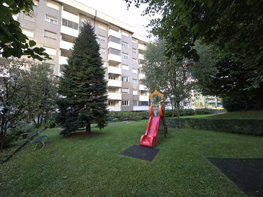 Immagine 3 di Appartamento in vendita  in Viale Lombardia a Buccinasco