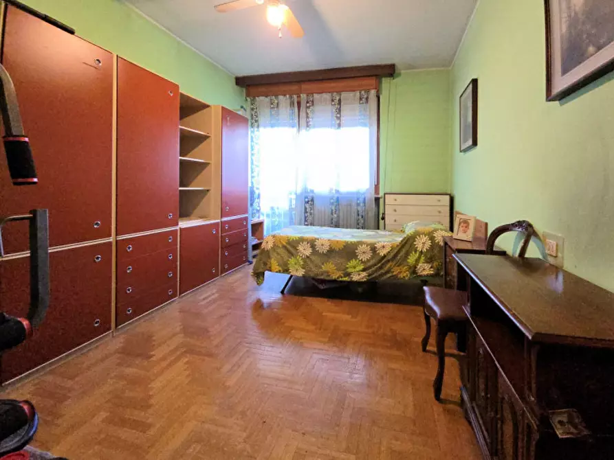 Immagine 13 di Appartamento in vendita  in Viale Lombardia a Buccinasco