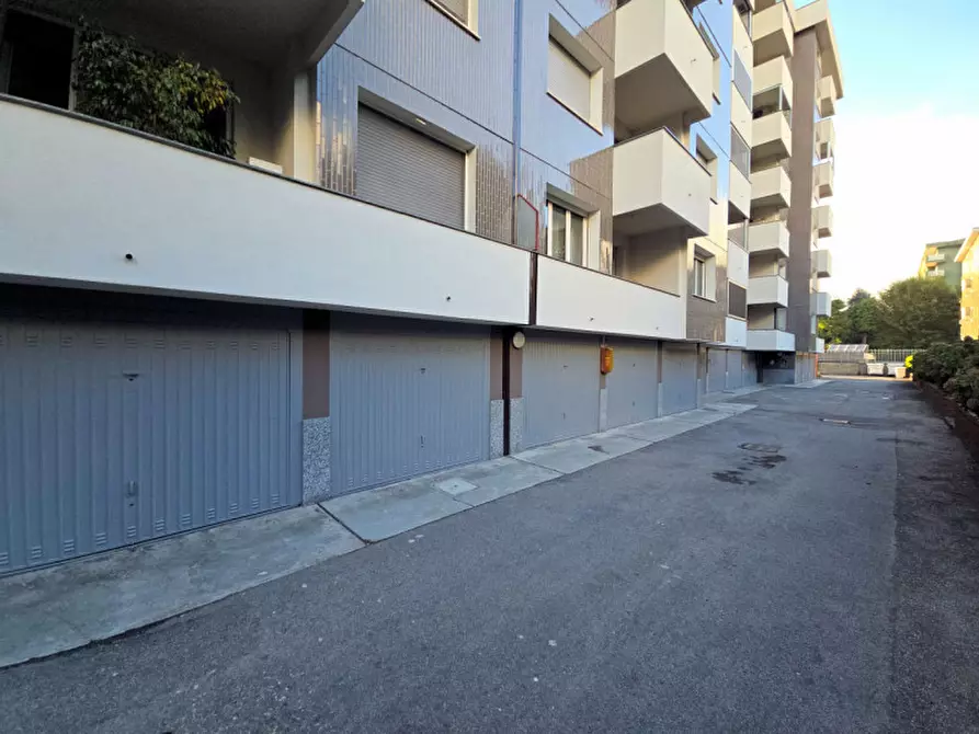 Immagine 17 di Appartamento in vendita  in Viale Lombardia a Buccinasco