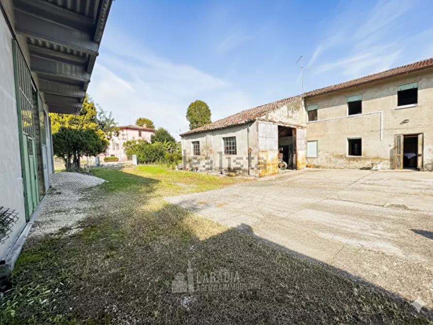 Immagine 2 di Rustico / casale in vendita  in Via Nazario Sauro a Masi