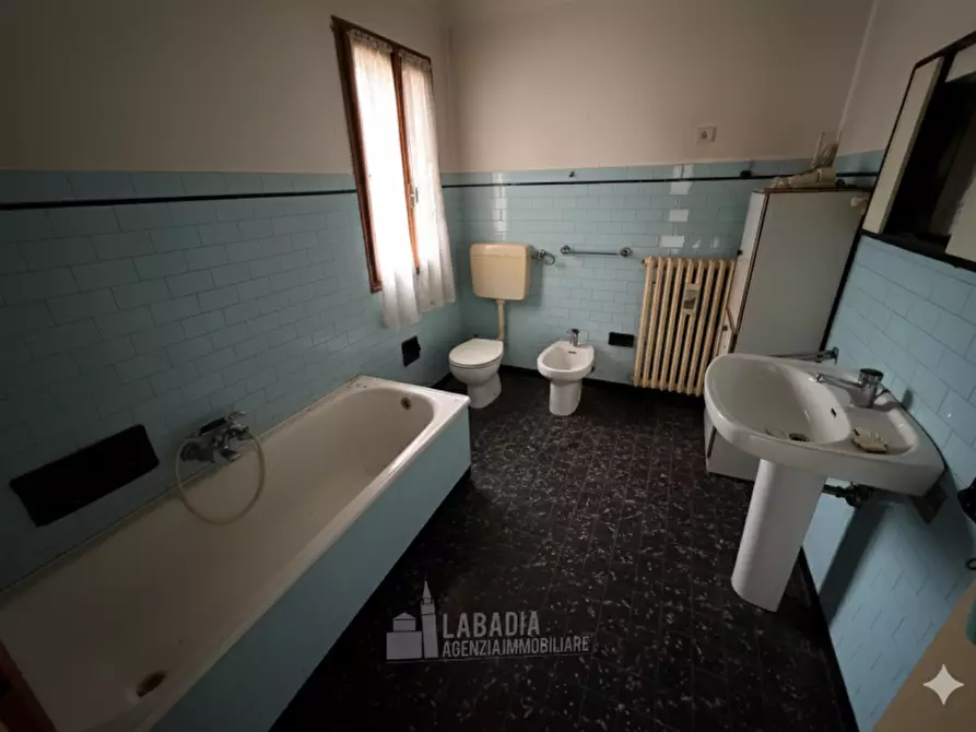 Immagine 39 di Rustico / casale in vendita  in Via Nazario Sauro a Masi