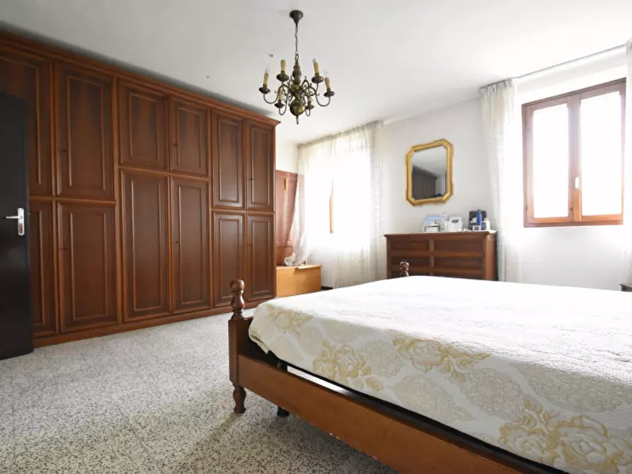 Immagine 13 di Rustico / casale in vendita  in Località Gatto a Bussolengo