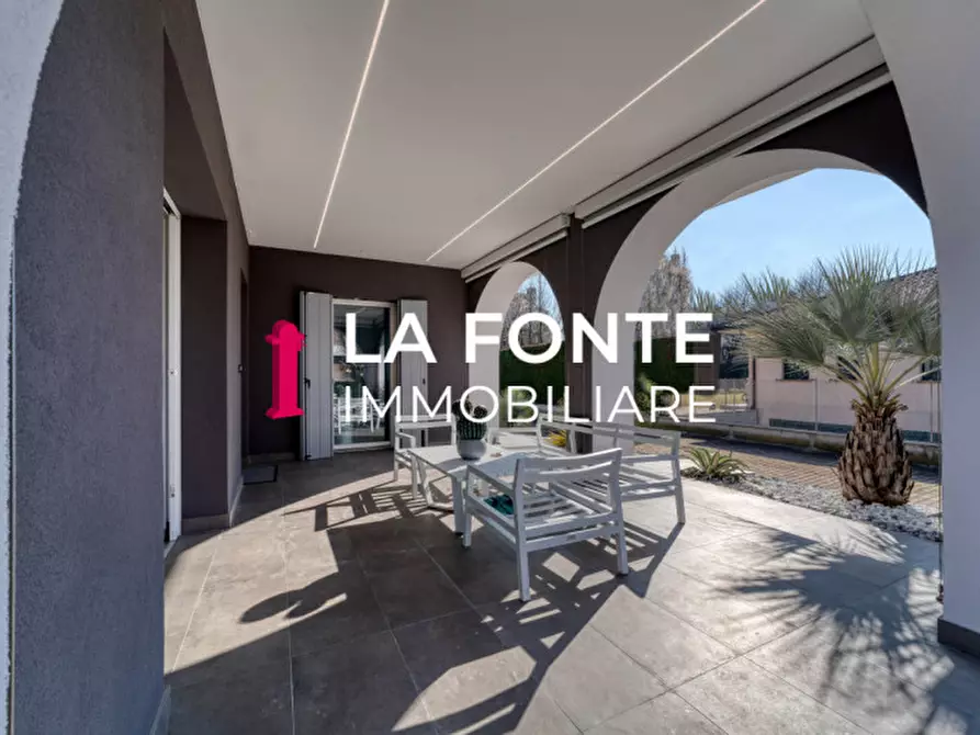 Immagine 3 di Villa in vendita  in via venezia a Vigonza