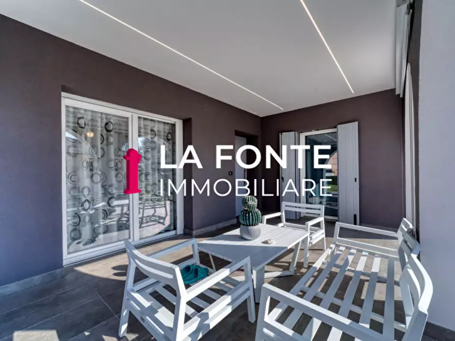 Immagine 4 di Villa in vendita  in via venezia a Vigonza