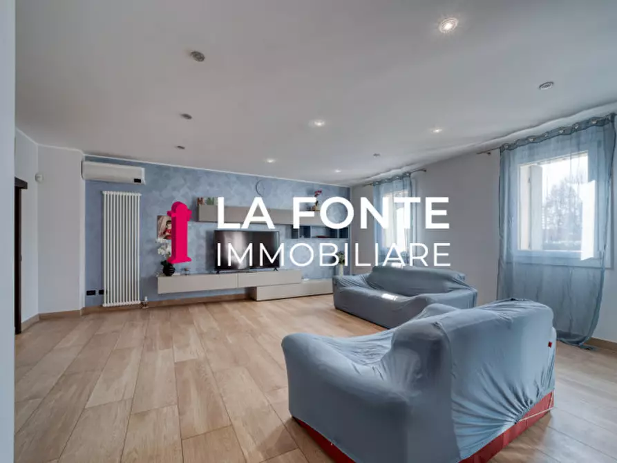 Immagine 8 di Villa in vendita  in via venezia a Vigonza