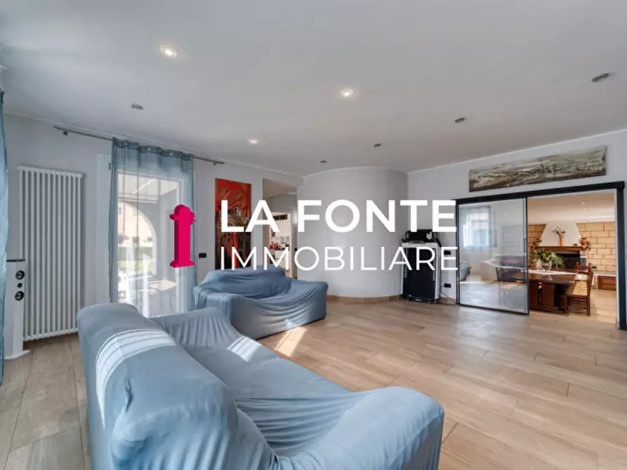 Immagine 9 di Villa in vendita  in via venezia a Vigonza