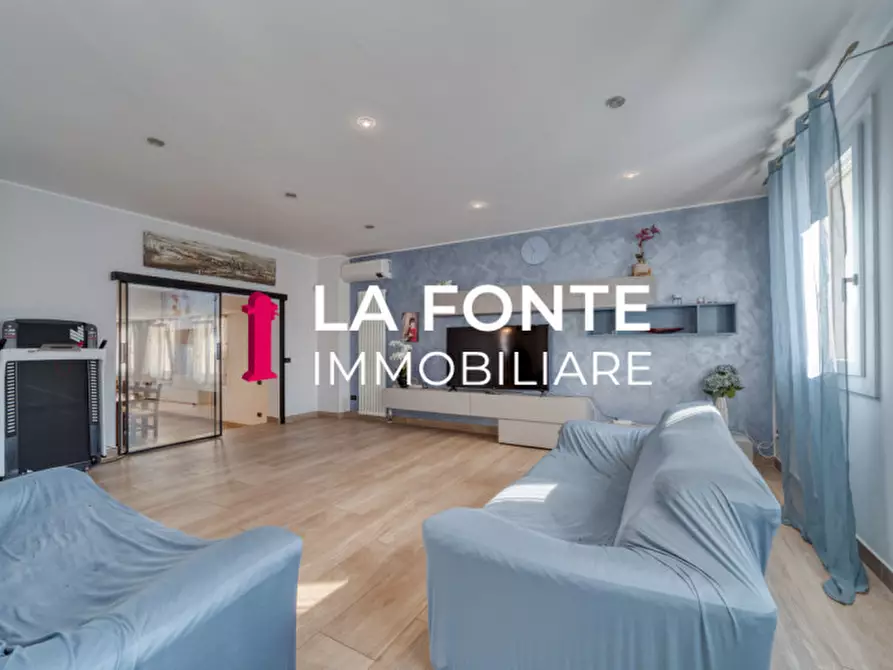 Immagine 11 di Villa in vendita  in via venezia a Vigonza