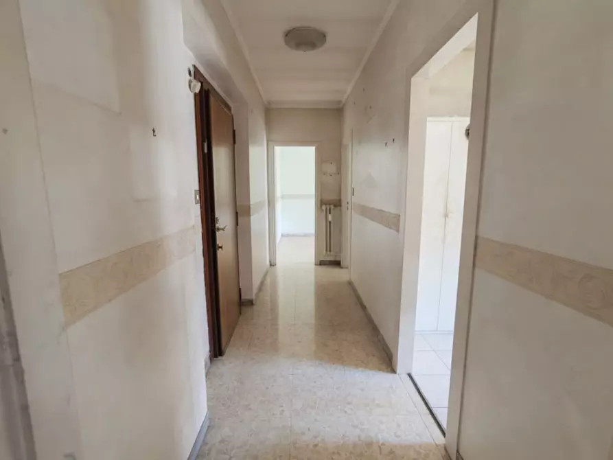 Immagine 2 di Appartamento in vendita  a Roma