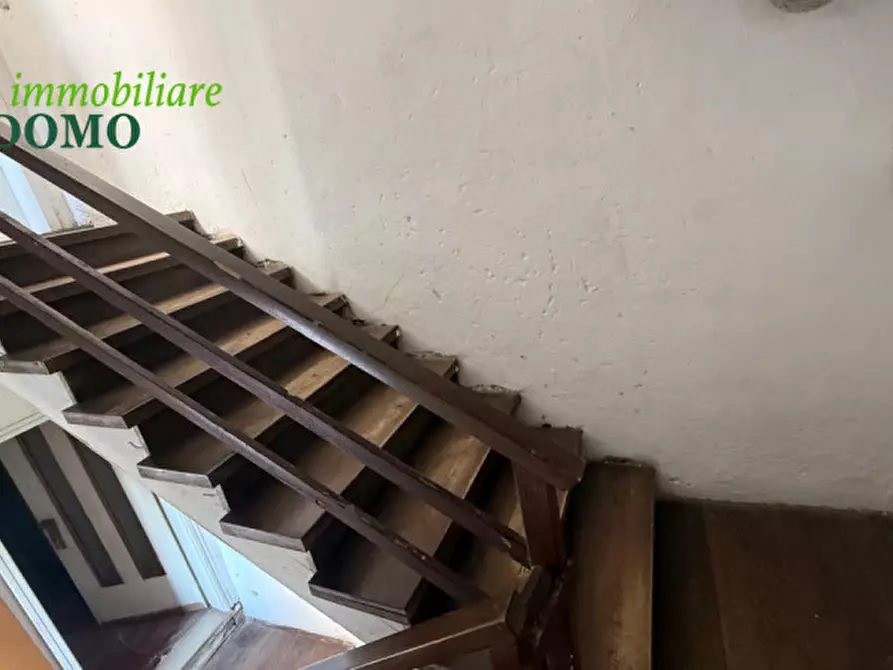 Immagine 3 di Palazzo in vendita  a Valdagno