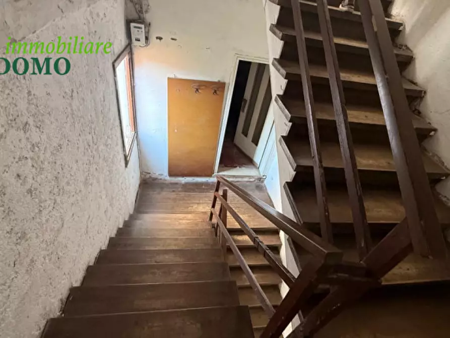 Immagine 4 di Palazzo in vendita  a Valdagno