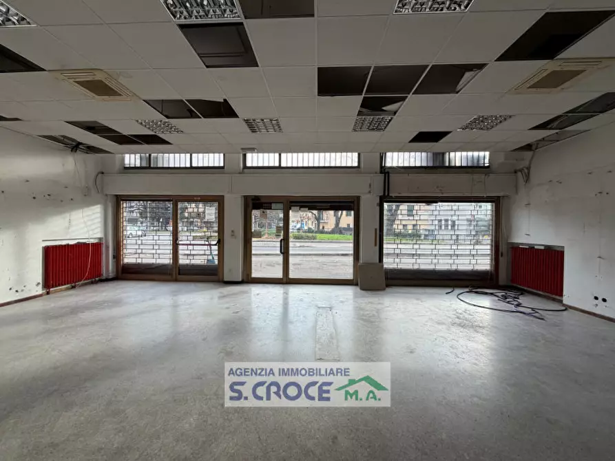 Immagine 4 di Negozio in affitto  a Padova