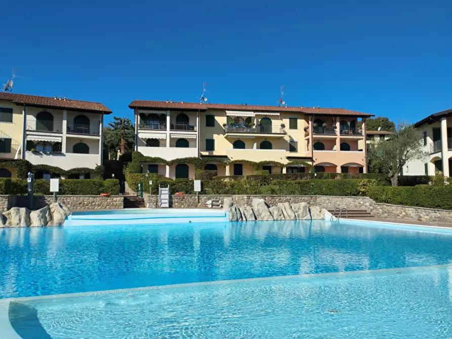 Immagine 3 di Appartamento in vendita  in via don francesco mercanti 12 a Polpenazze Del Garda