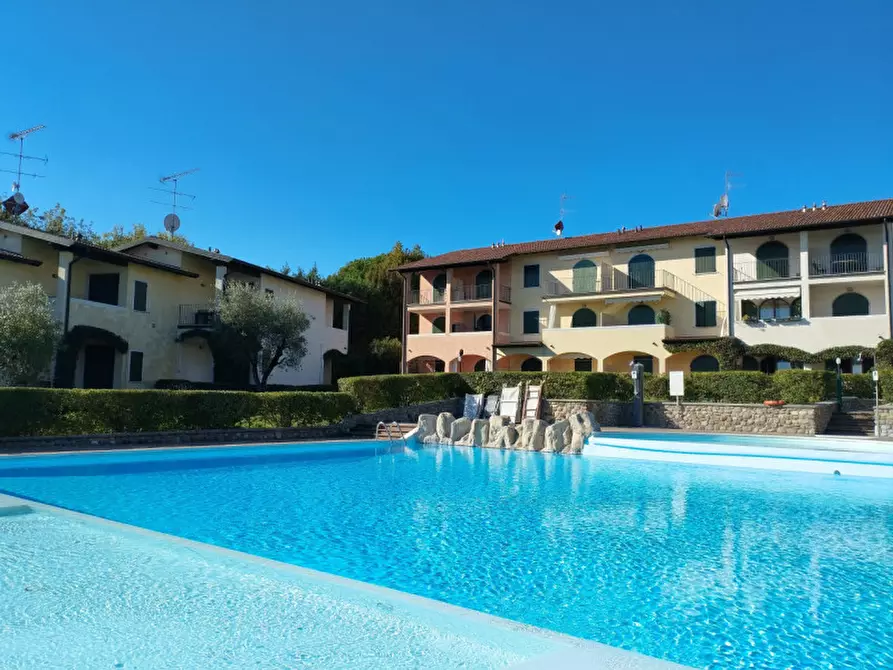 Immagine 5 di Appartamento in vendita  in via don francesco mercanti 12 a Polpenazze Del Garda