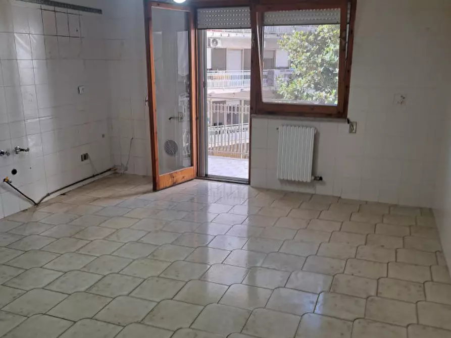 Immagine 2 di Appartamento in affitto  in VIA FORLI a Battipaglia